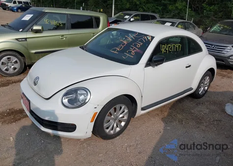 2014 Volkswagen Beetle 1.8T Entry из США, поврежденный, VIN 3VWF17AT8EM642069